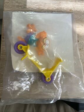 Mcdonald's Canada Happy Meal 1989 Garfield on Scotter Figure New